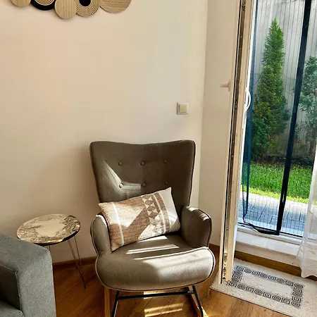 Апартаменти Summer Breeze Ground-floor I Patio & Parking Варна